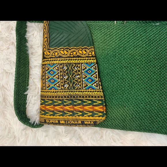 Uganda Home-made Crossbody | Green - Picture 4 of 8